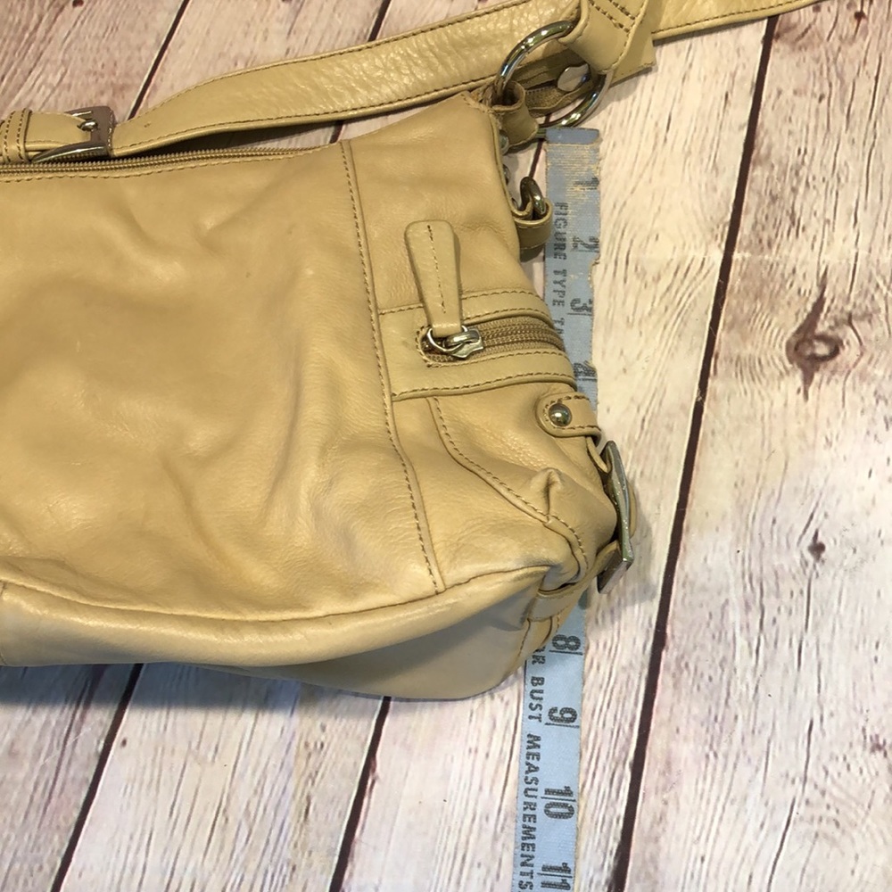 Stone Mountain Leather Shoulder Bag Medium - Picture 7 of 12